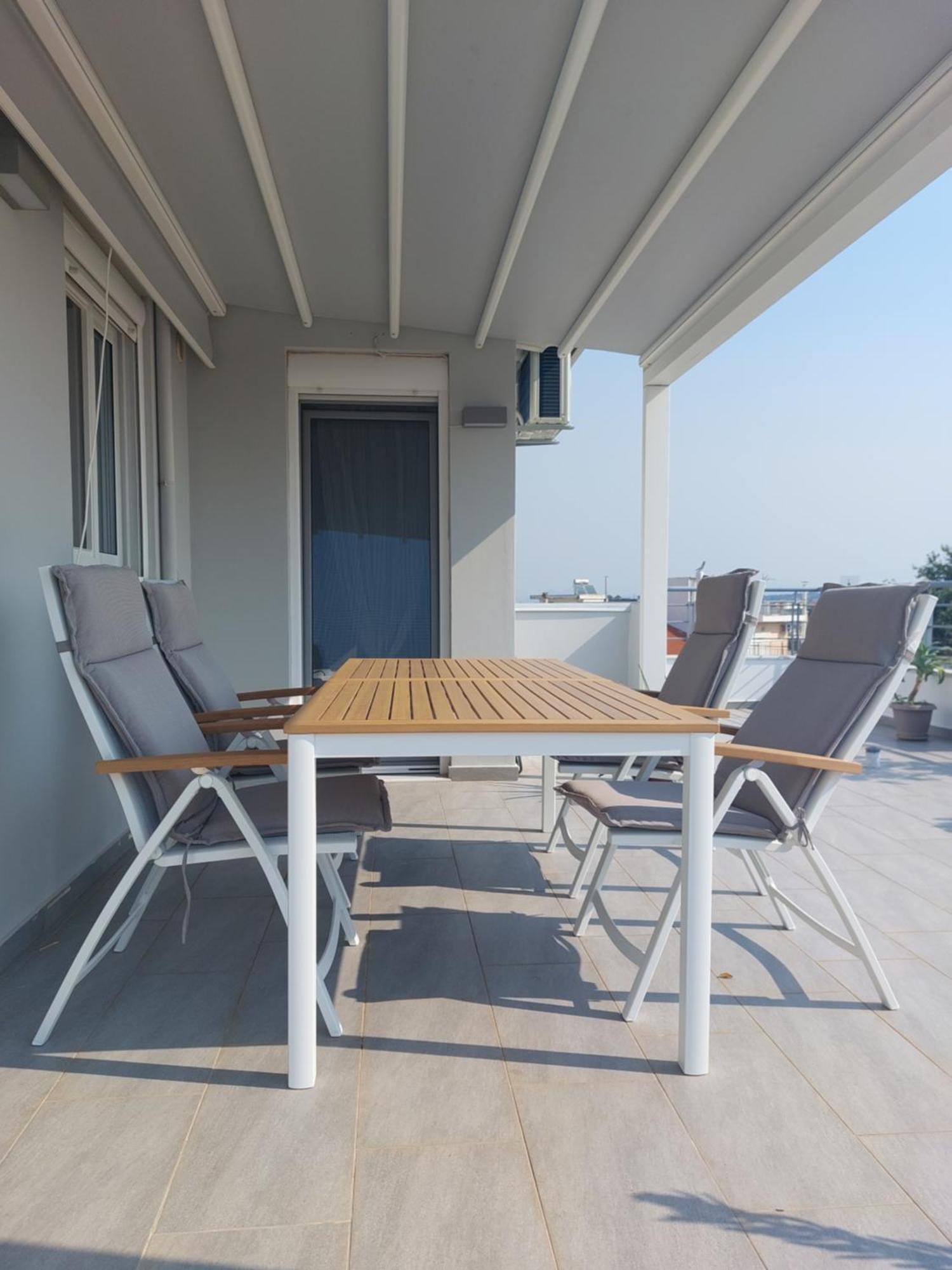 Apartment Roof 4