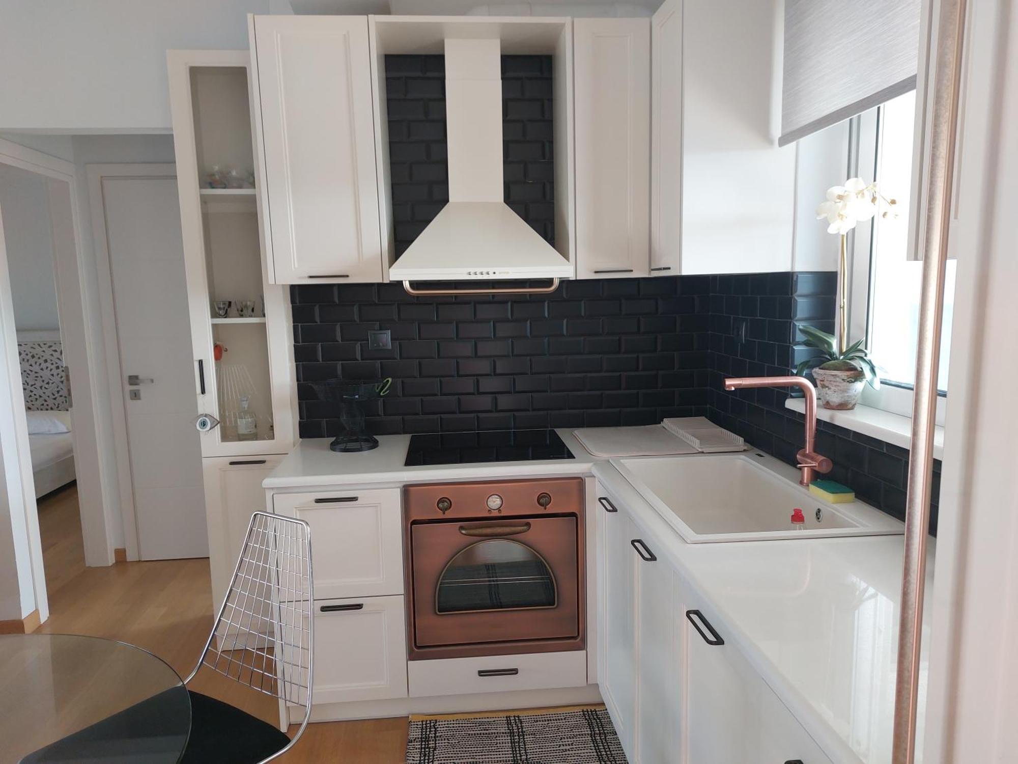 Roof 4 Preveza